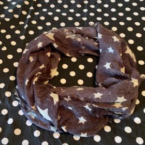 American Eagle Scarf with star print 70 x 70